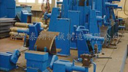 挖掘机动臂组对工装1